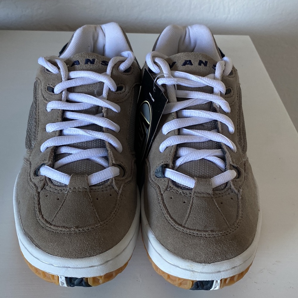 Vans - Men’s or Women’s RARE Vintage Sneakers (circa 2000s) BRAND NEW - Picture 3 of 8